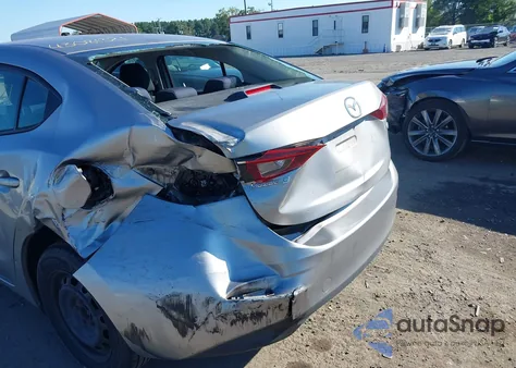 2015 Mazda Mazda3 I Sport z USA, uszkodzony, nr VIN 3MZBM1U72FM160989